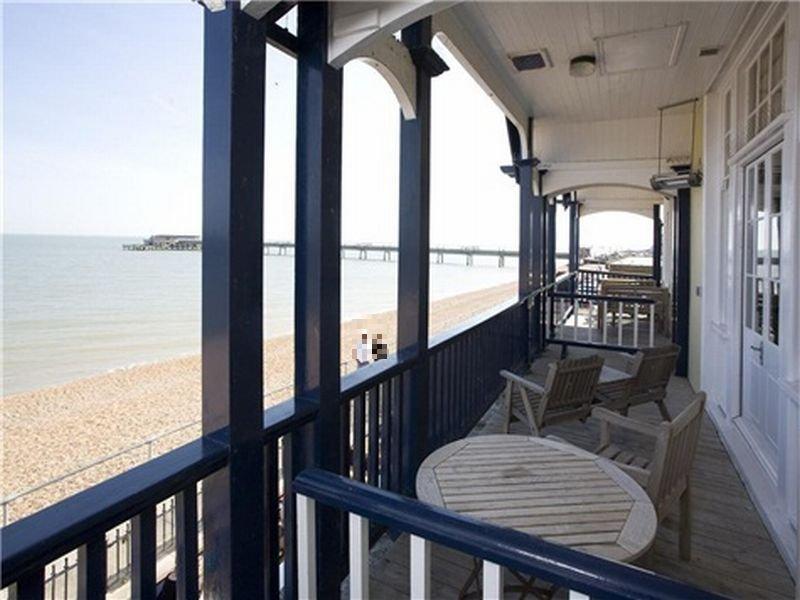 Royal Hotel Deal Exterior photo
