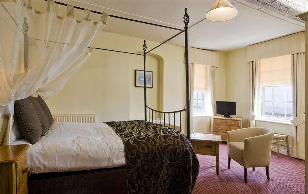 Royal Hotel Deal Exterior photo